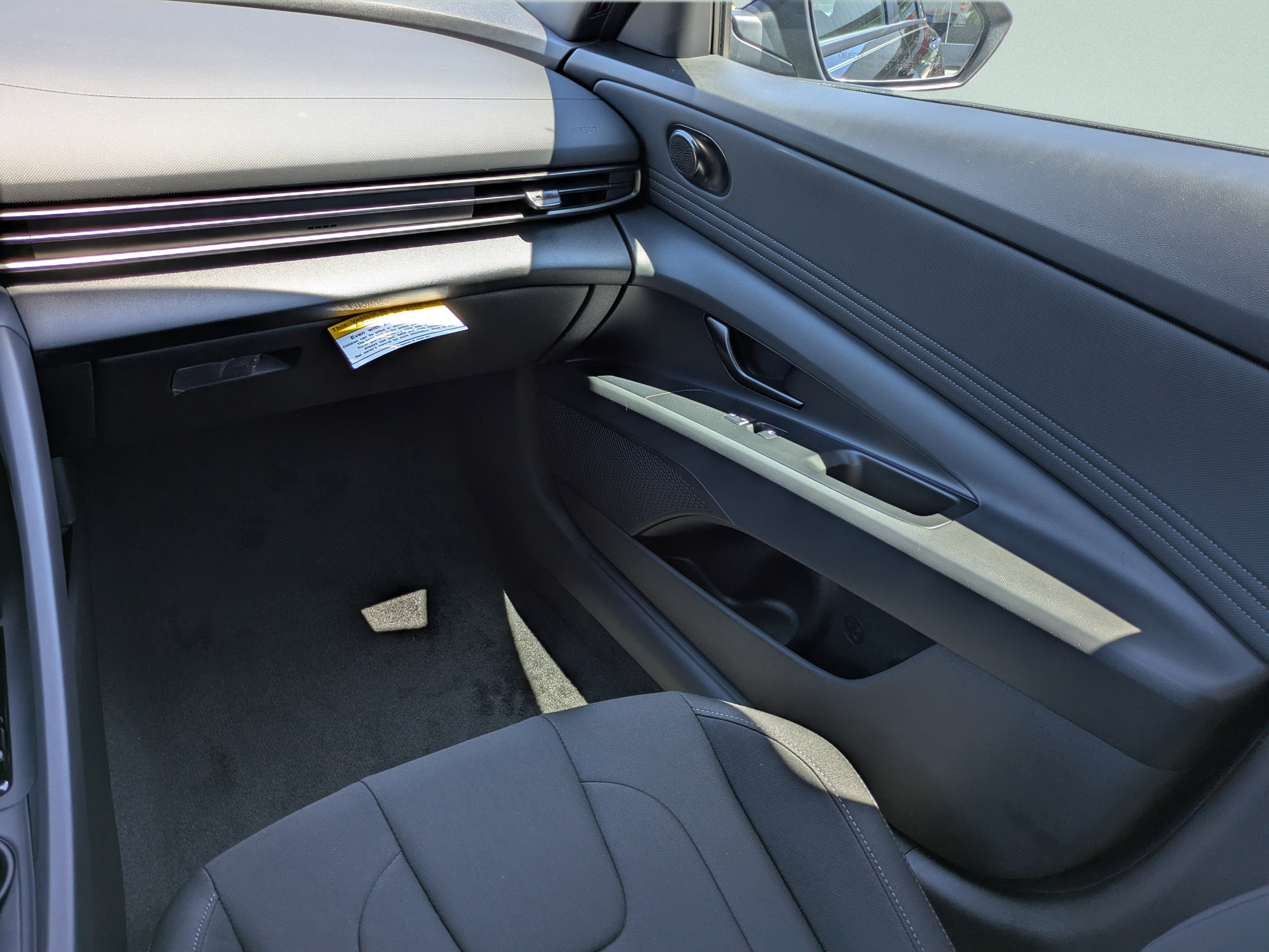 New 2026 Hyundai Elantra Sport FWD image 15