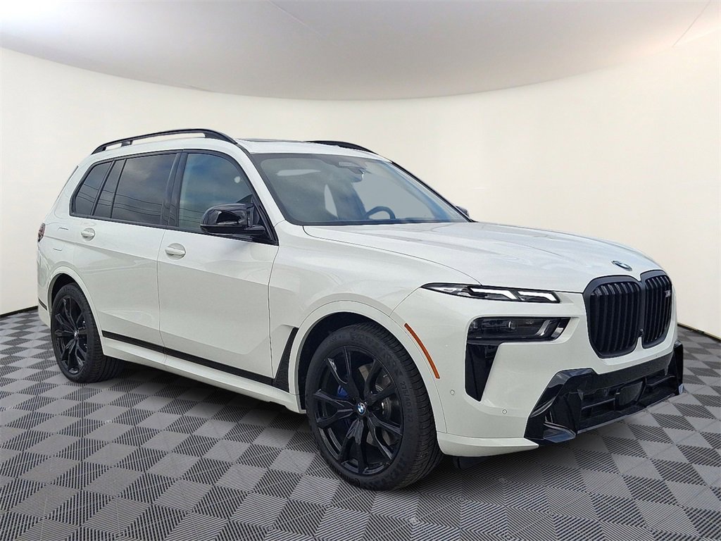 New 2026 BMW X7 M60i image 1