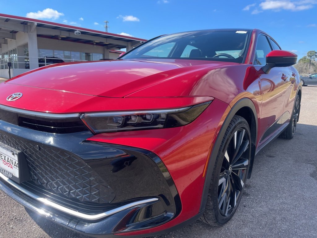 Used 2023 Toyota Crown Platinum image 10