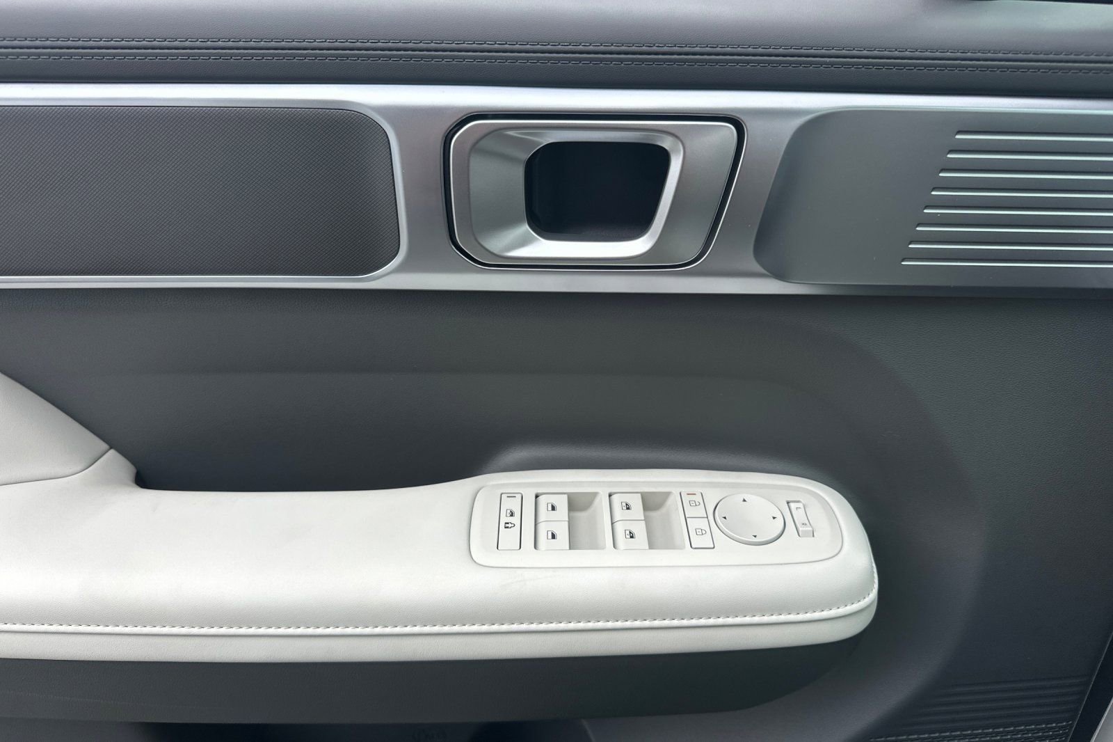 New 2026 Hyundai Santa Fe SEL image 11