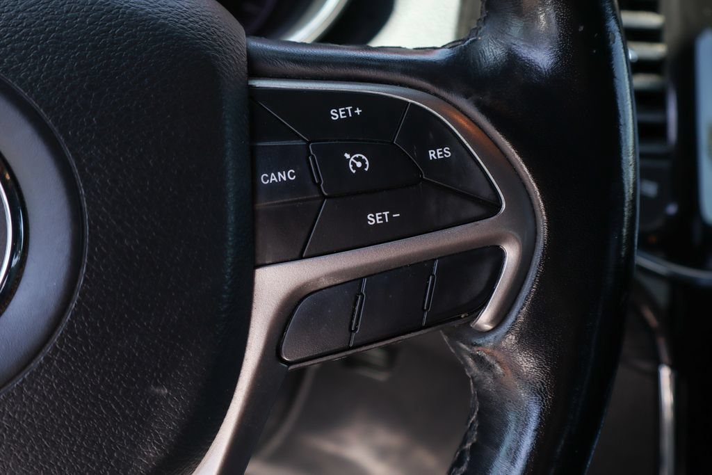 Used 2021 Jeep Grand Cherokee Laredo X RWD image 25