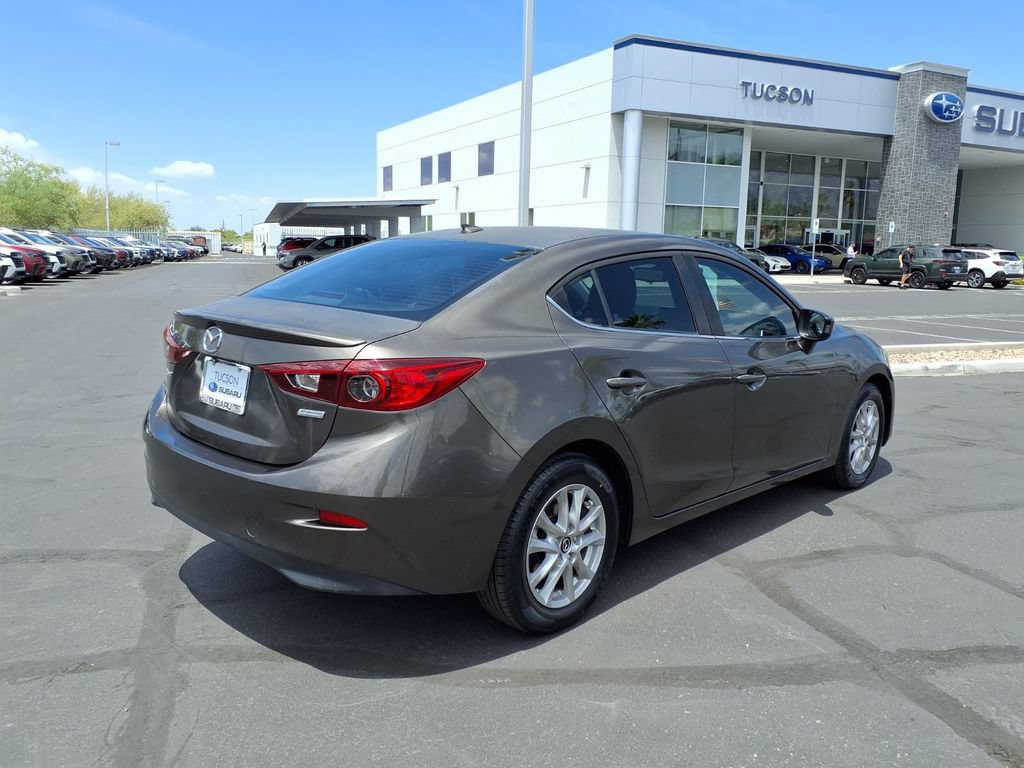 Used 2016 MAZDA MAZDA3 i Touring w/ Popular Equipment Package FWD image 10