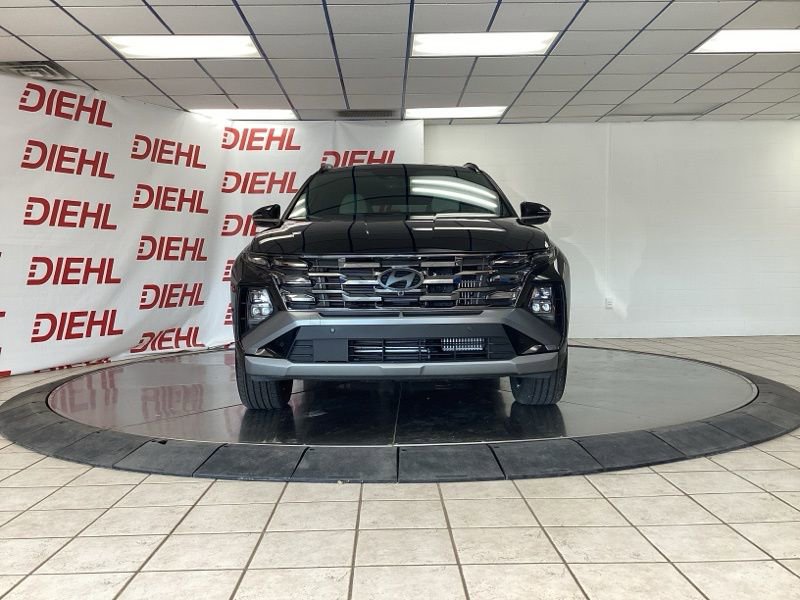 Used 2025 Hyundai Tucson Limited AWD/4WD image 2