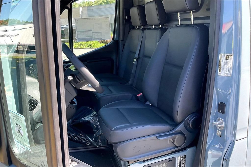 New 2026 Mercedes-Benz Sprinter 2500 image 9