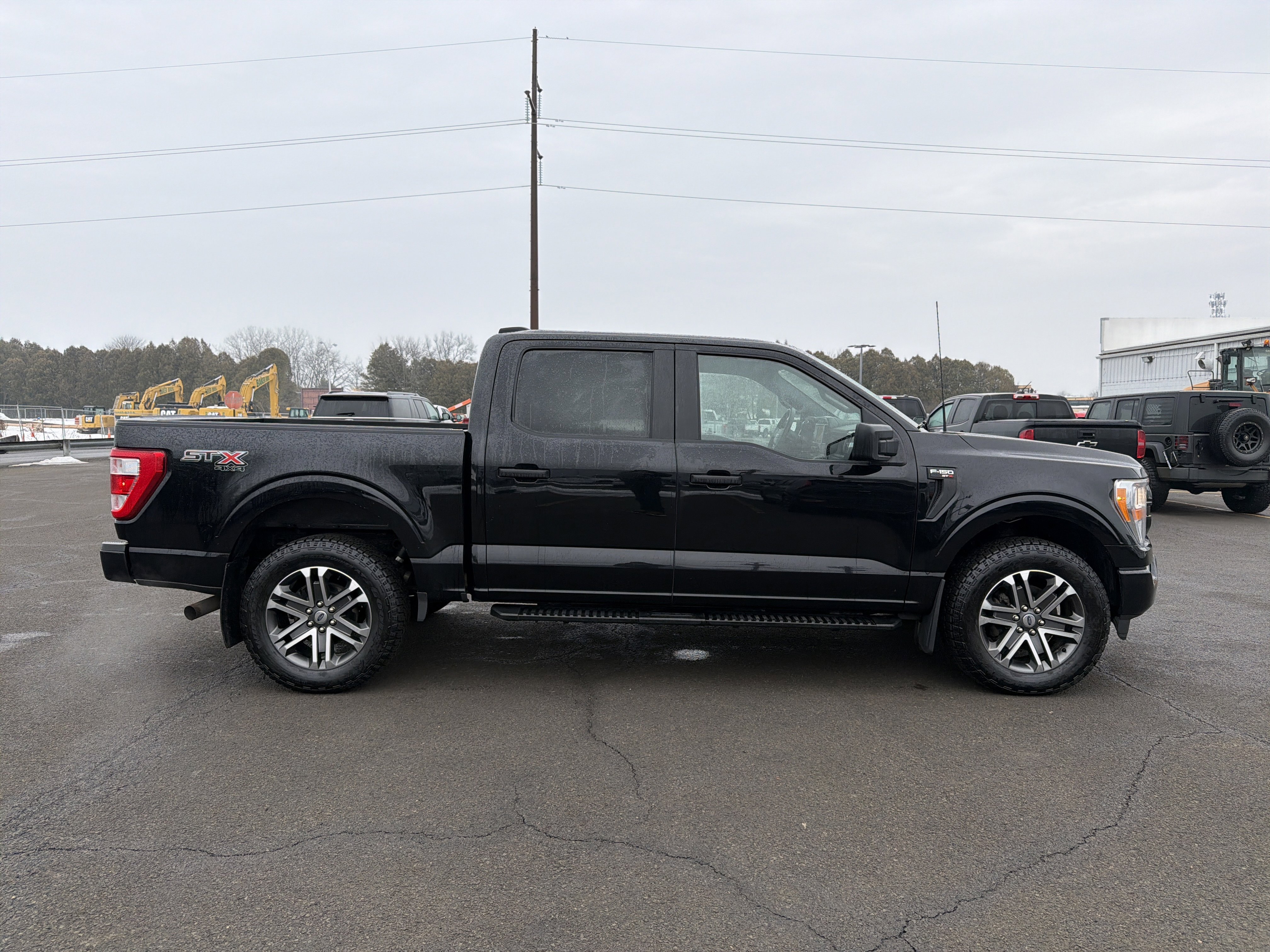 Used 2022 Ford F150 XL w/ STX Appearance Package image 4