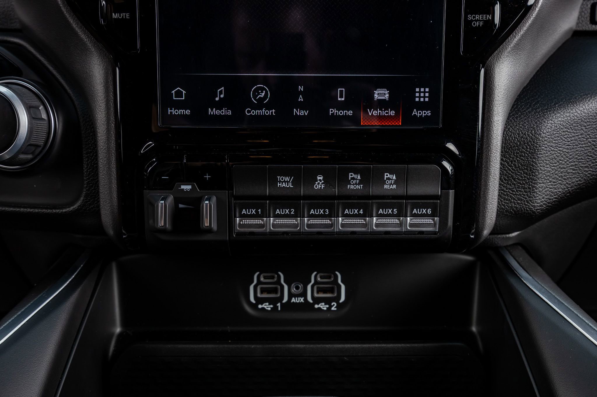 Used 2024 RAM 2500 Big Horn w/ Night Edition AWD/4WD image 26