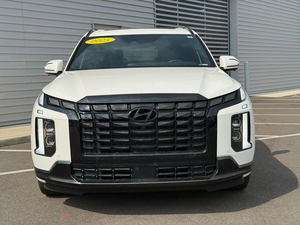 Used 2025 Hyundai Palisade Calligraphy image 2