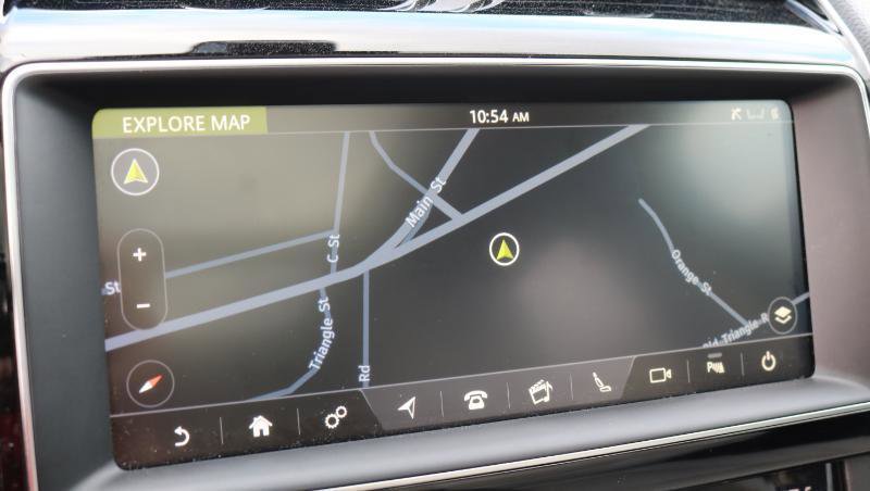 Used 2018 Jaguar F-PACE Prestige image 15