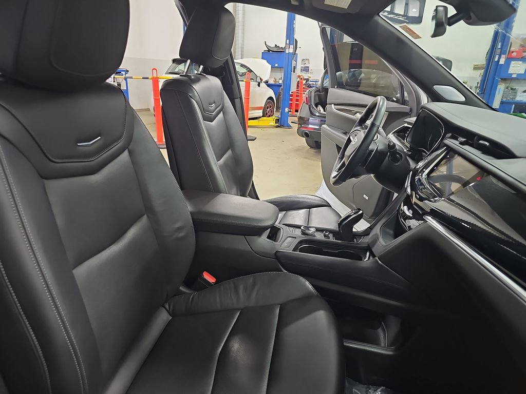 Used 2020 Cadillac XT6 Sport AWD/4WD image 10