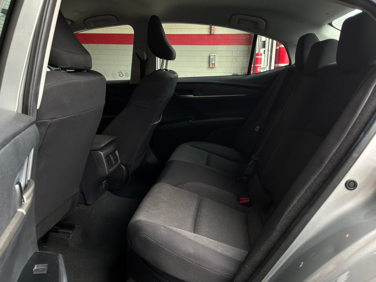 Used 2025 Toyota Camry LE FWD image 12