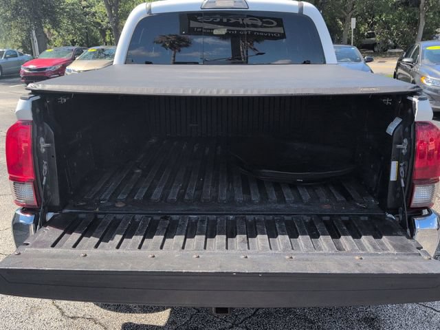 Used 2018 Toyota Tacoma SR5 RWD image 23