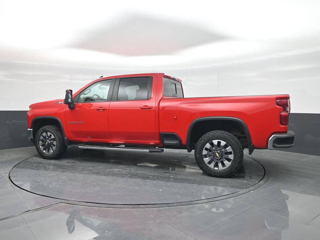 Used 2022 Chevrolet Silverado 2500 LT w/ Convenience Package image 28