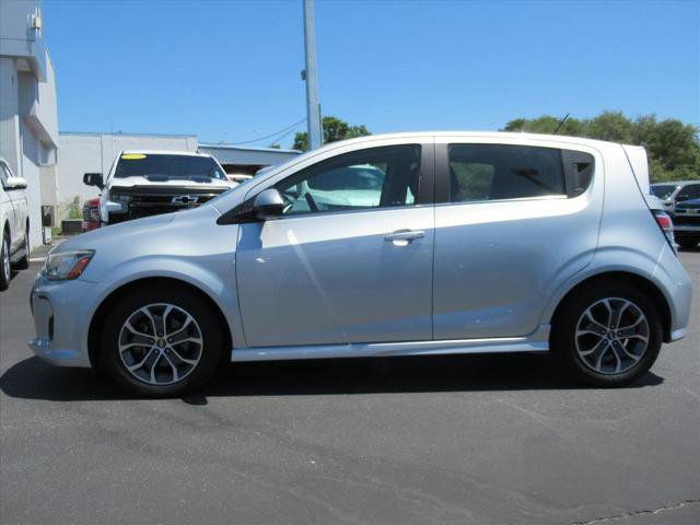 Used 2017 Chevrolet Sonic LT w/ Fun and Sun Package FWD image 2