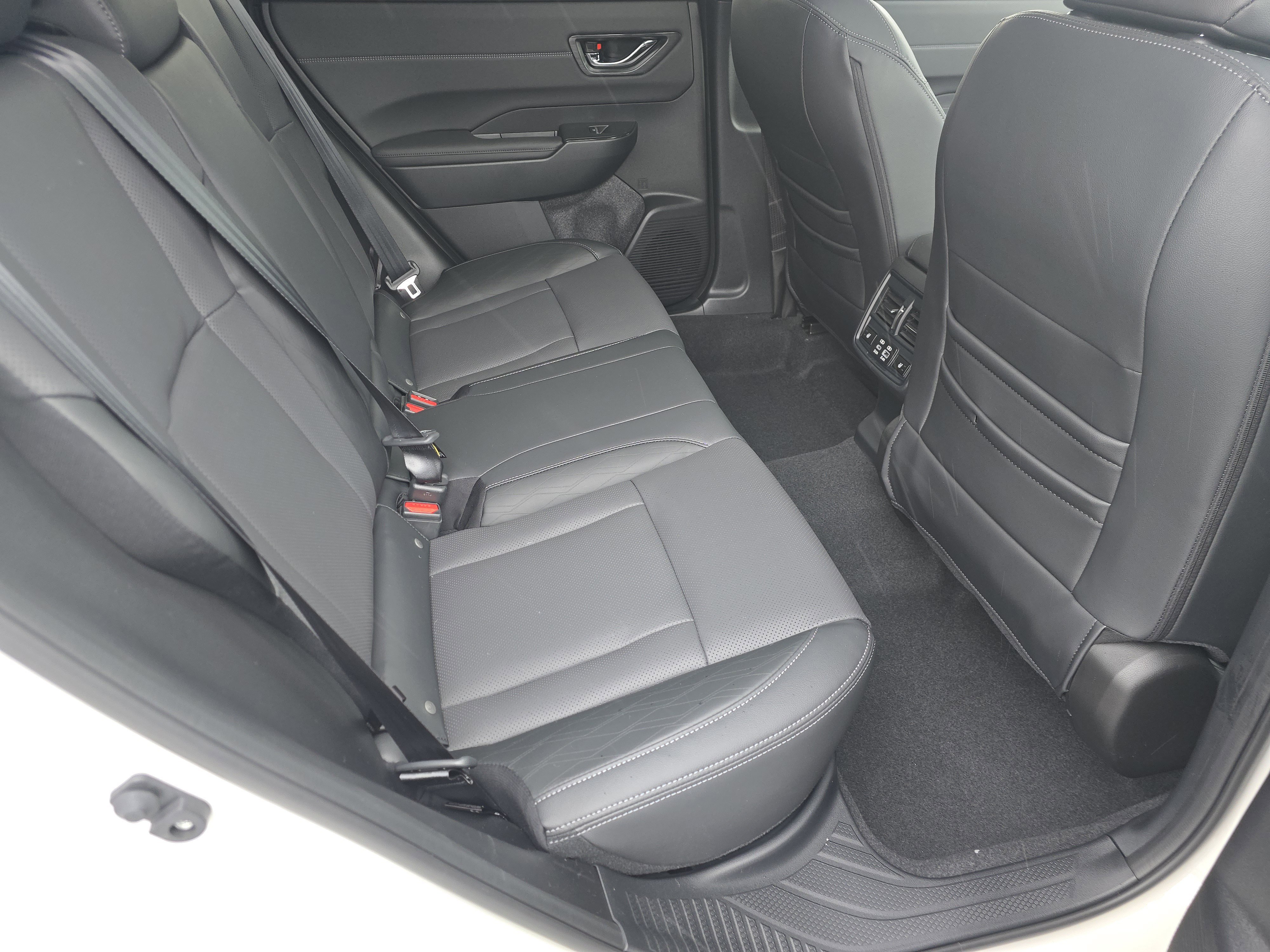New 2026 Subaru Outback Touring XT AWD/4WD image 17