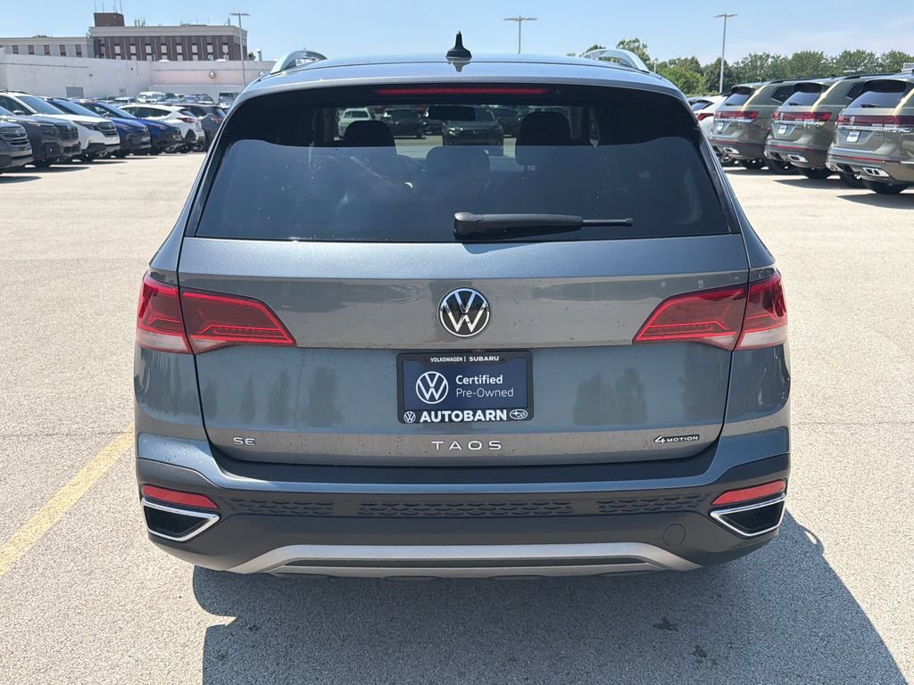 Certified 2022 Volkswagen Taos SE AWD/4WD image 5