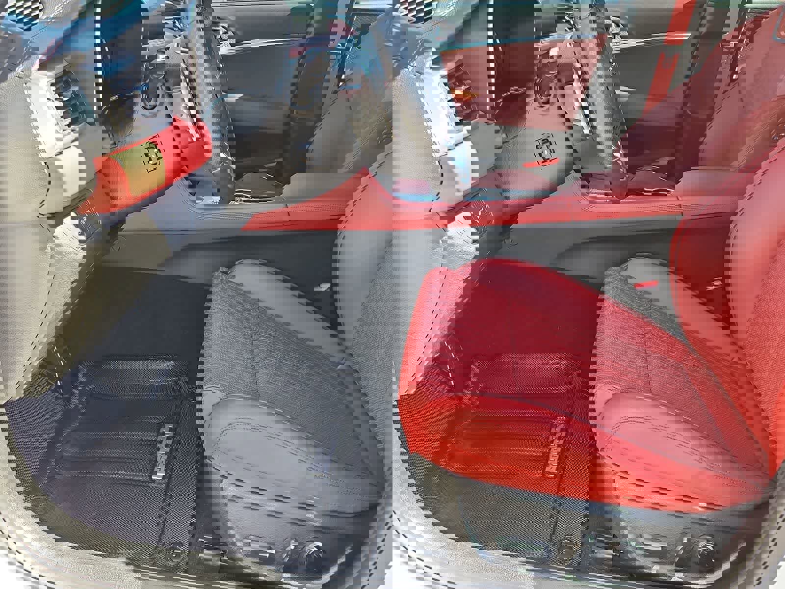 Used 2023 Genesis G70 2.0T w/ Sport Prestige Package image 16