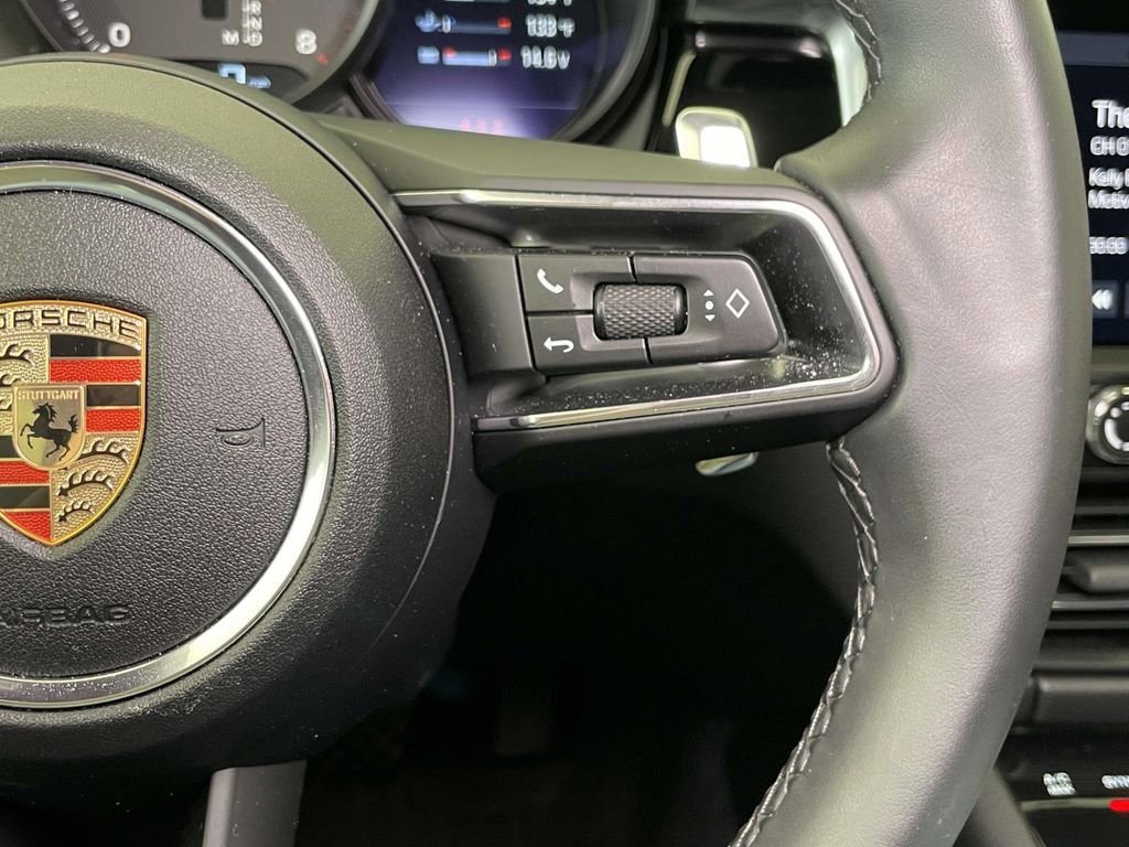 Certified 2025 Porsche Macan image 41