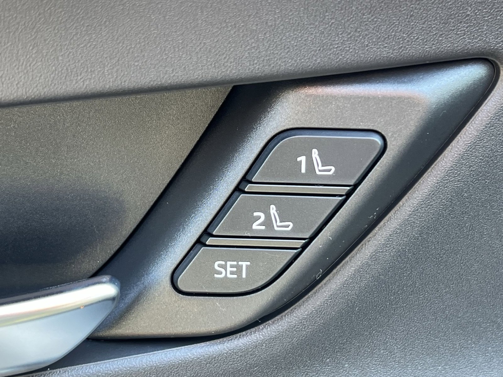 New 2026 Toyota Prius Plug-In Hybrid image 24