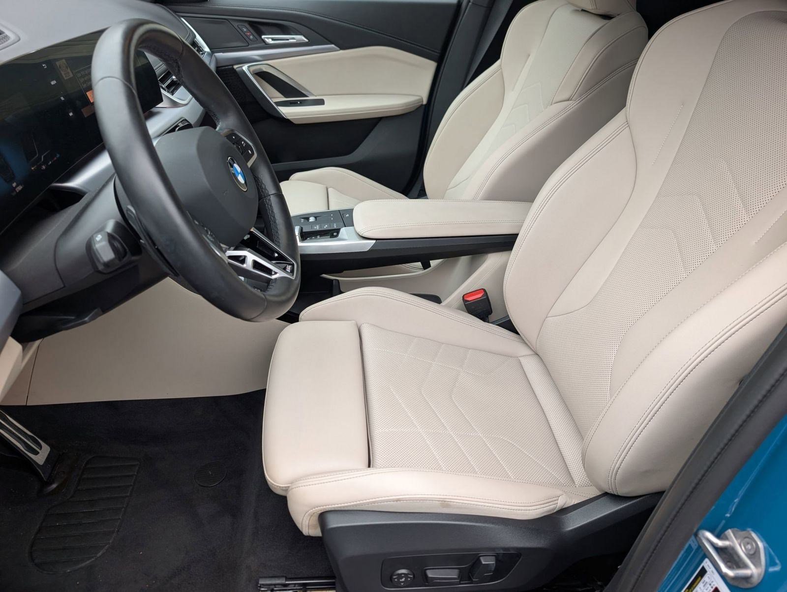 Used 2025 BMW X1 xDrive28i w/ Technology Package image 5