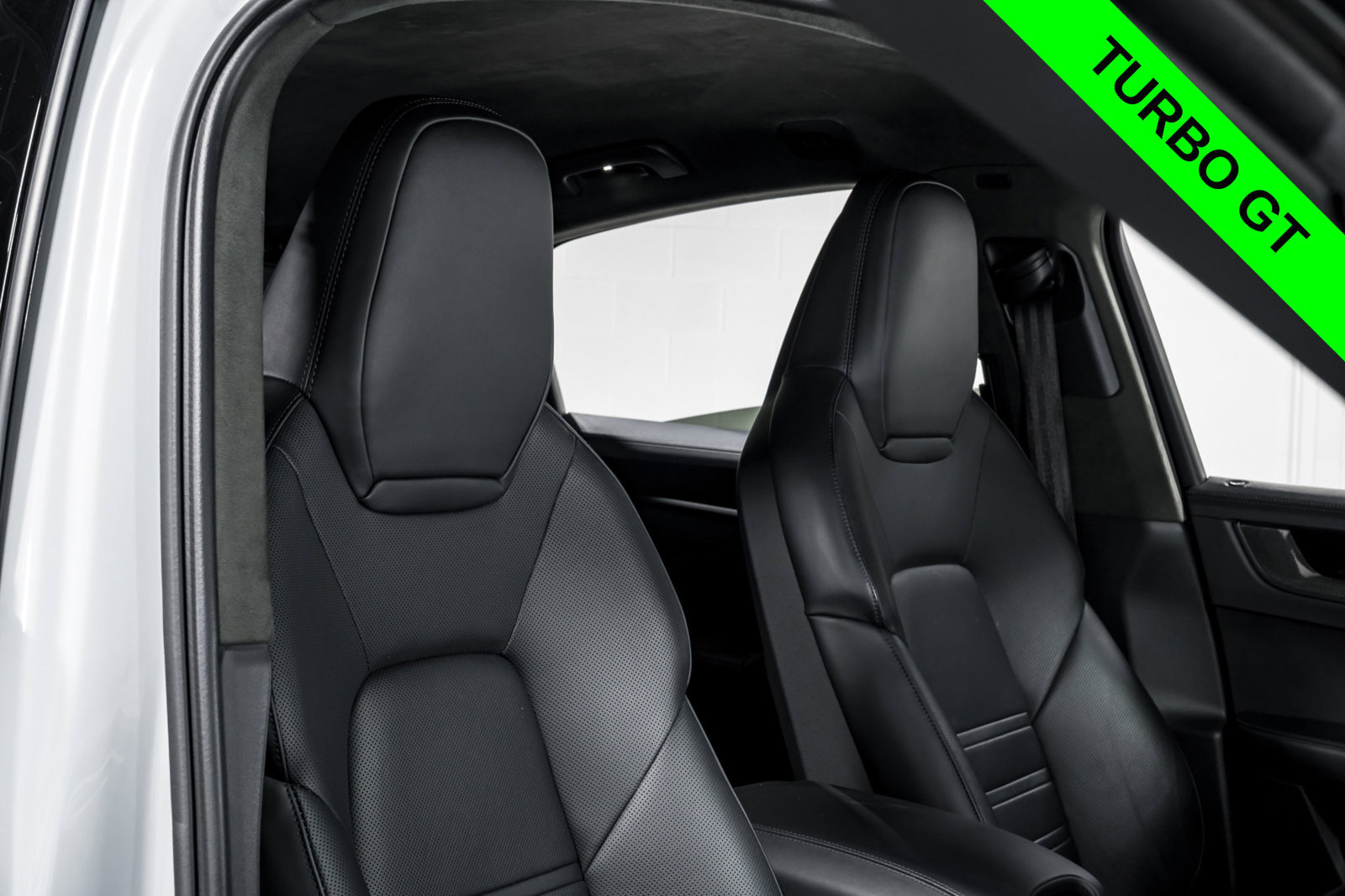 Used 2024 Porsche Cayenne Turbo GT AWD/4WD image 40