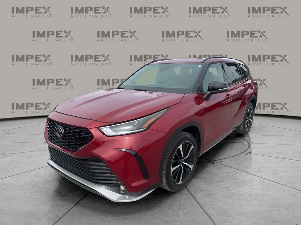 Used 2021 Toyota Highlander XSE image 1