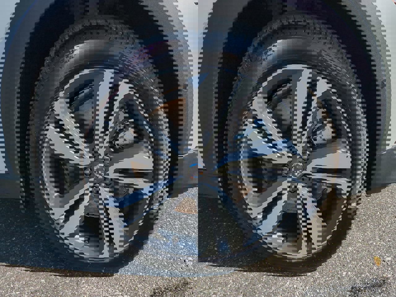 New 2026 Volvo V60 B5 Cross Country Plus w/ Protection Package Premier image 11