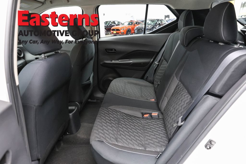 Used 2022 Nissan Kicks S FWD image 22