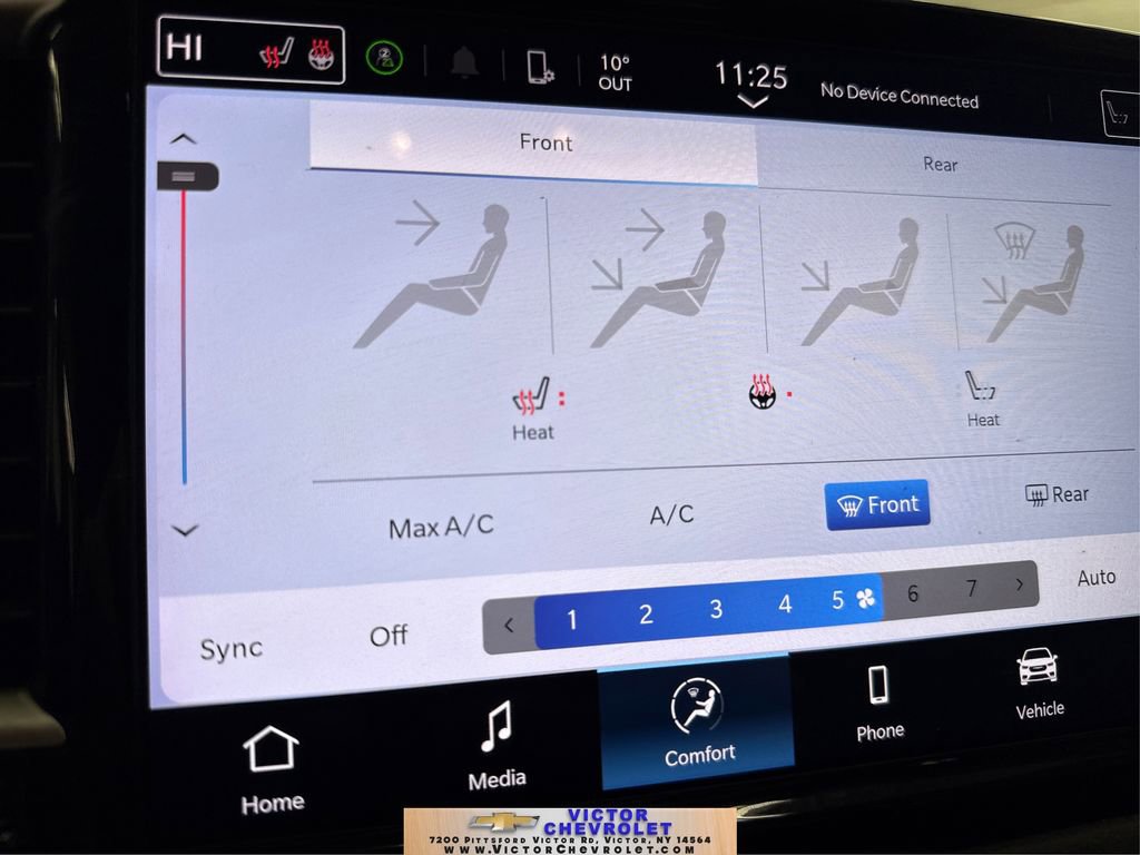 Used 2024 Chrysler Pacifica Touring-L image 34