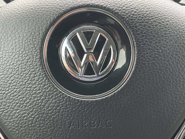 Used 2017 Volkswagen Golf S FWD image 36