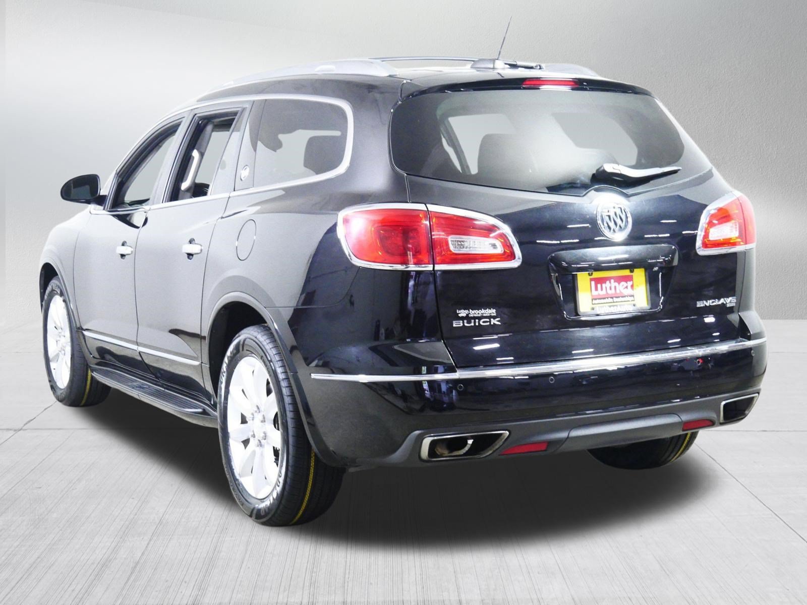 Used 2017 Buick Enclave Premium w/ Experience Buick Package AWD/4WD image 5