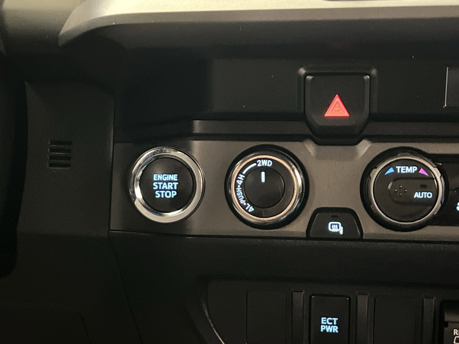 Used 2023 Toyota Tacoma TRD Sport image 29