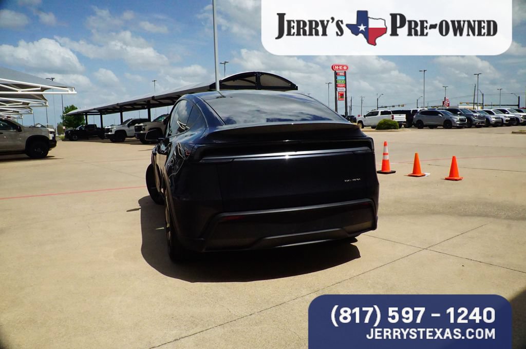 Used 2026 Tesla Model Y Long Range AWD/4WD image 4