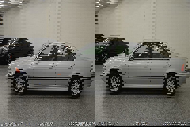 Used 1997 BMW 528i Sedan image 4