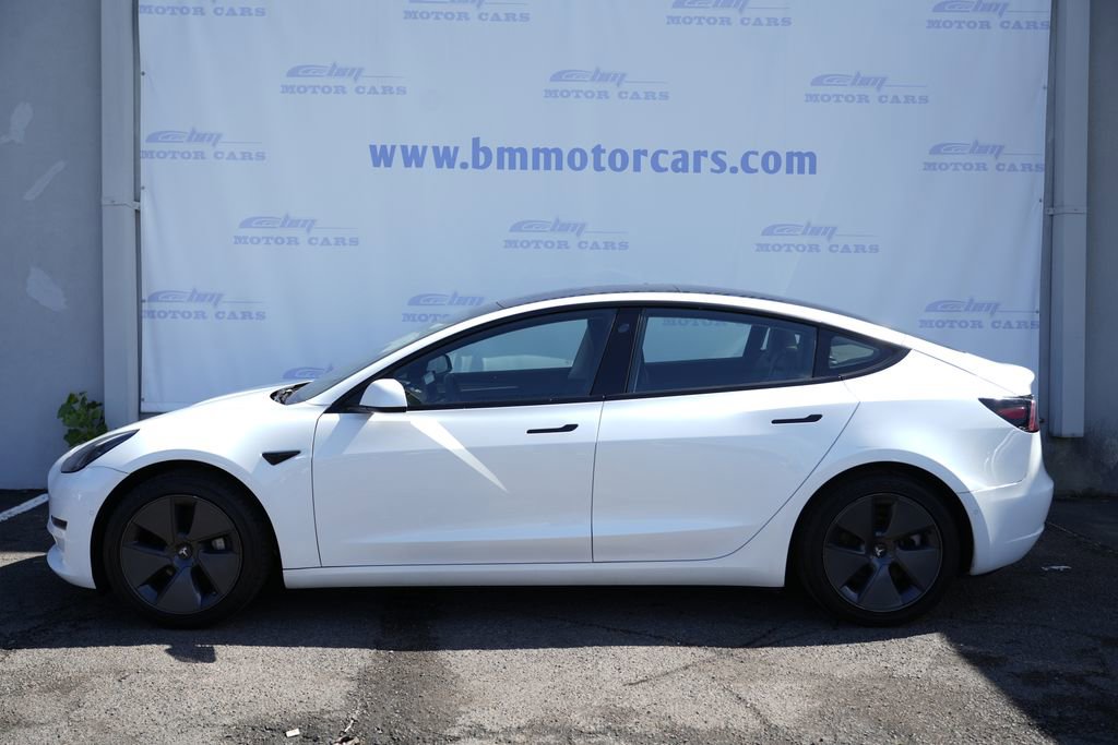 Used 2021 Tesla Model 3 Standard Range Plus RWD image 4