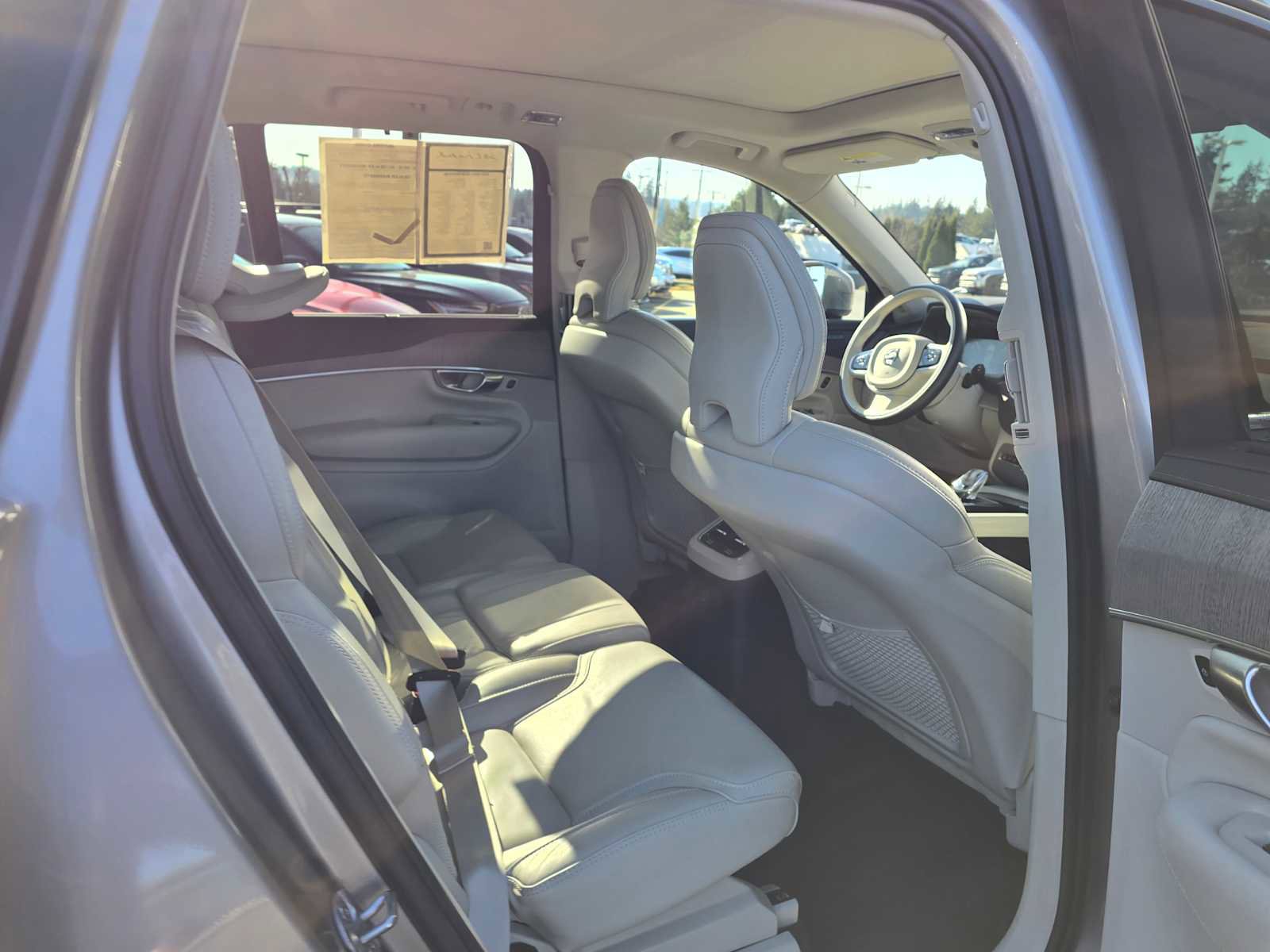 Used 2022 Volvo XC90 T8 Inscription w/ Advanced Package image 11