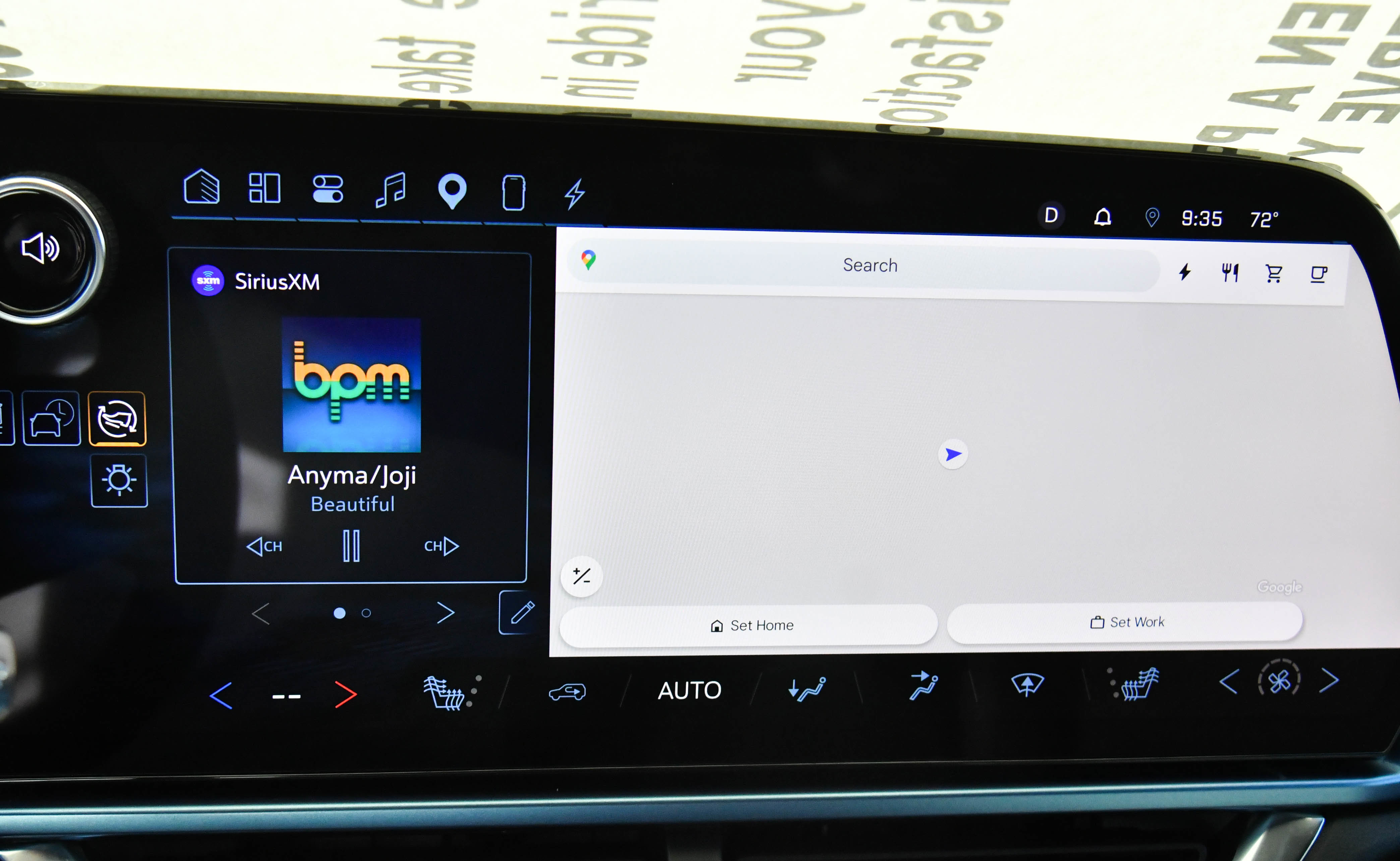 Used 2025 Chevrolet Equinox EV LT w/ Convenience Package FWD image 26