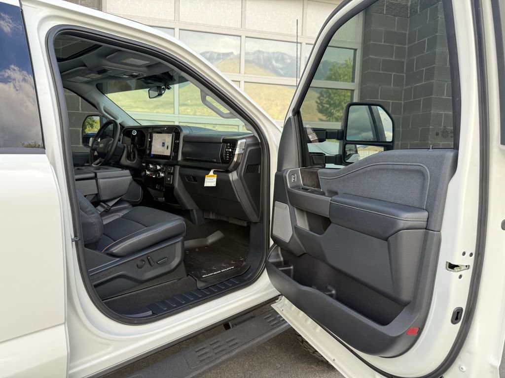 Used 2026 Ford F350 Lariat w/ Black Appearance Package AWD/4WD image 47