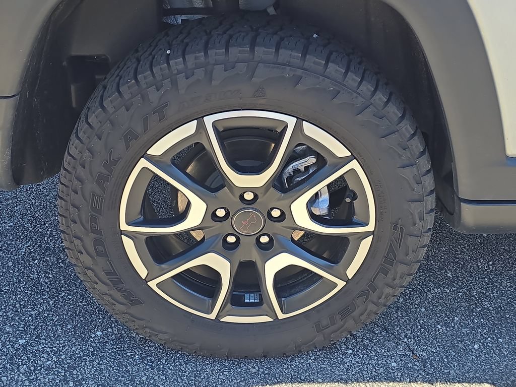 Certified 2025 Jeep Compass Trailhawk w/ Trailhawk Elite Group AWD/4WD image 5