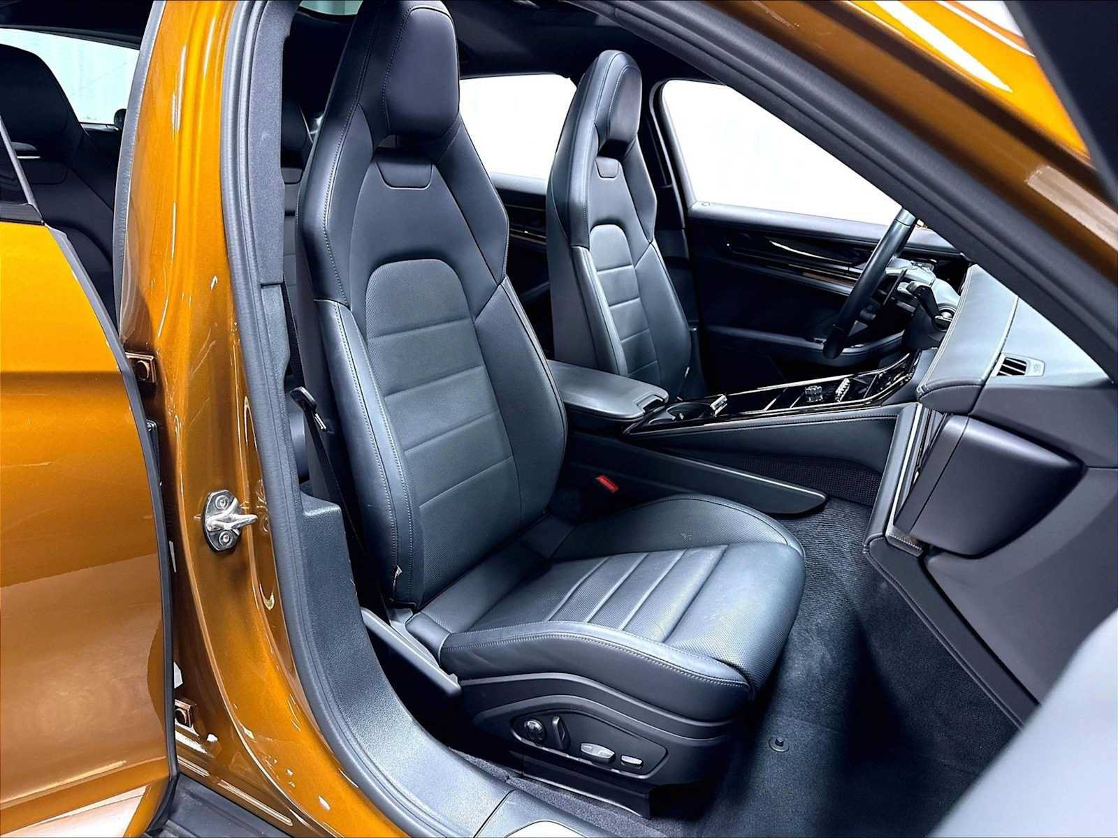 Used 2026 Porsche Panamera 4 AWD/4WD image 29