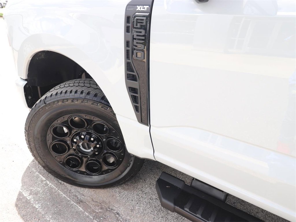 New 2026 Ford F250 XLT image 4