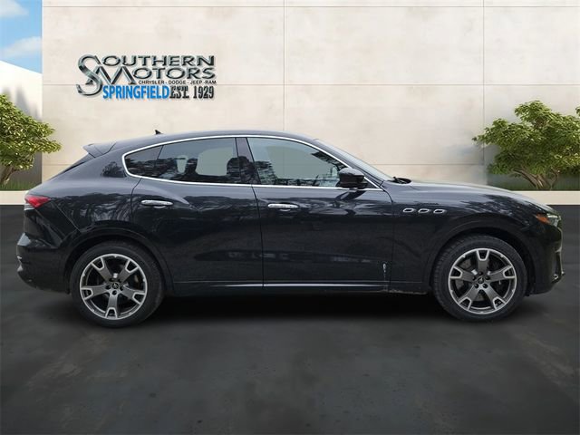Used 2023 Maserati Levante Modena AWD/4WD image 6