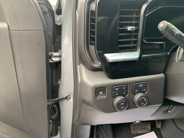 Used 2024 Chevrolet Silverado 1500 LT w/ Z71 Off-Road Package image 18