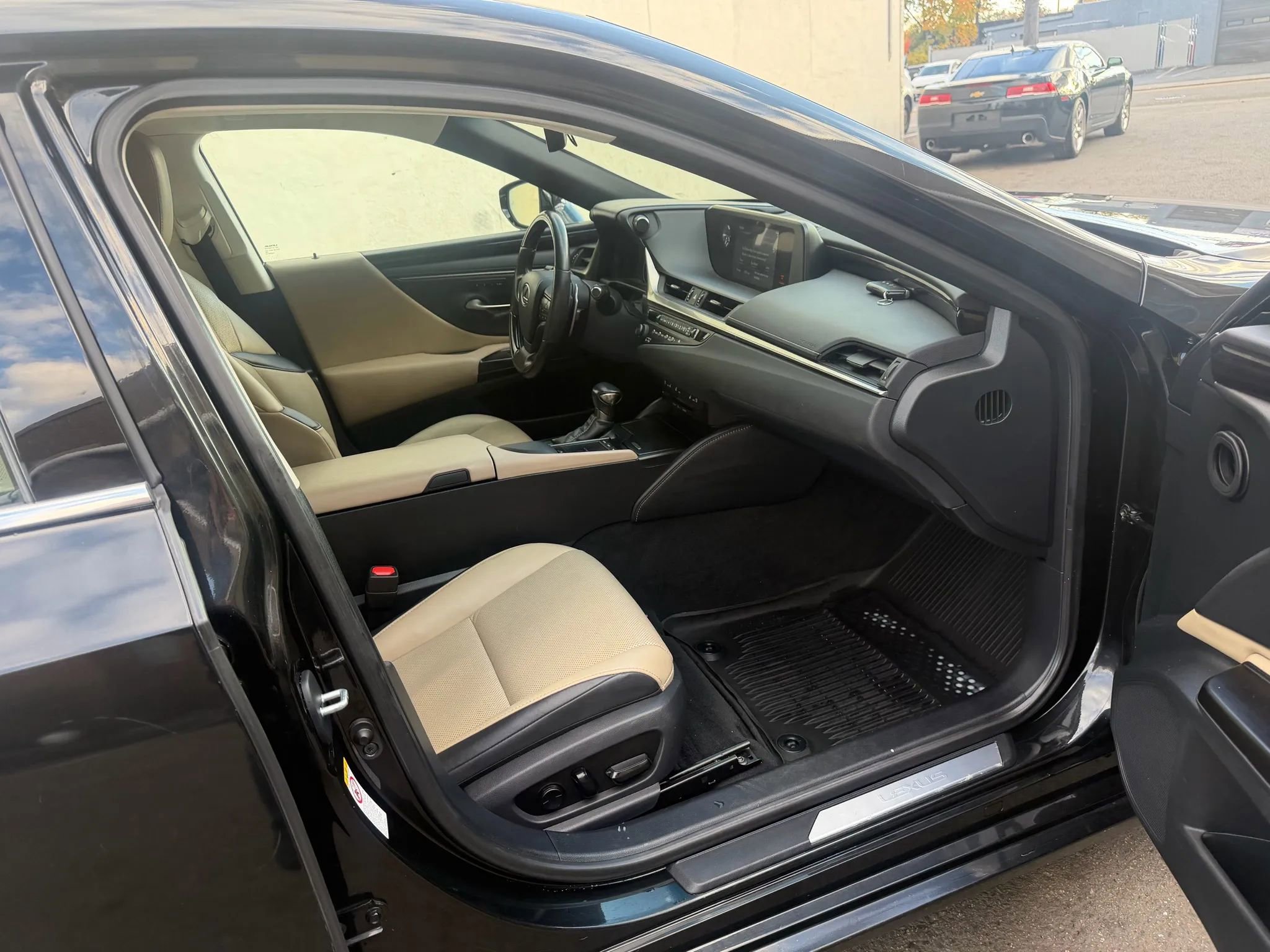 Used 2019 Lexus ES 350 F Sport image 26