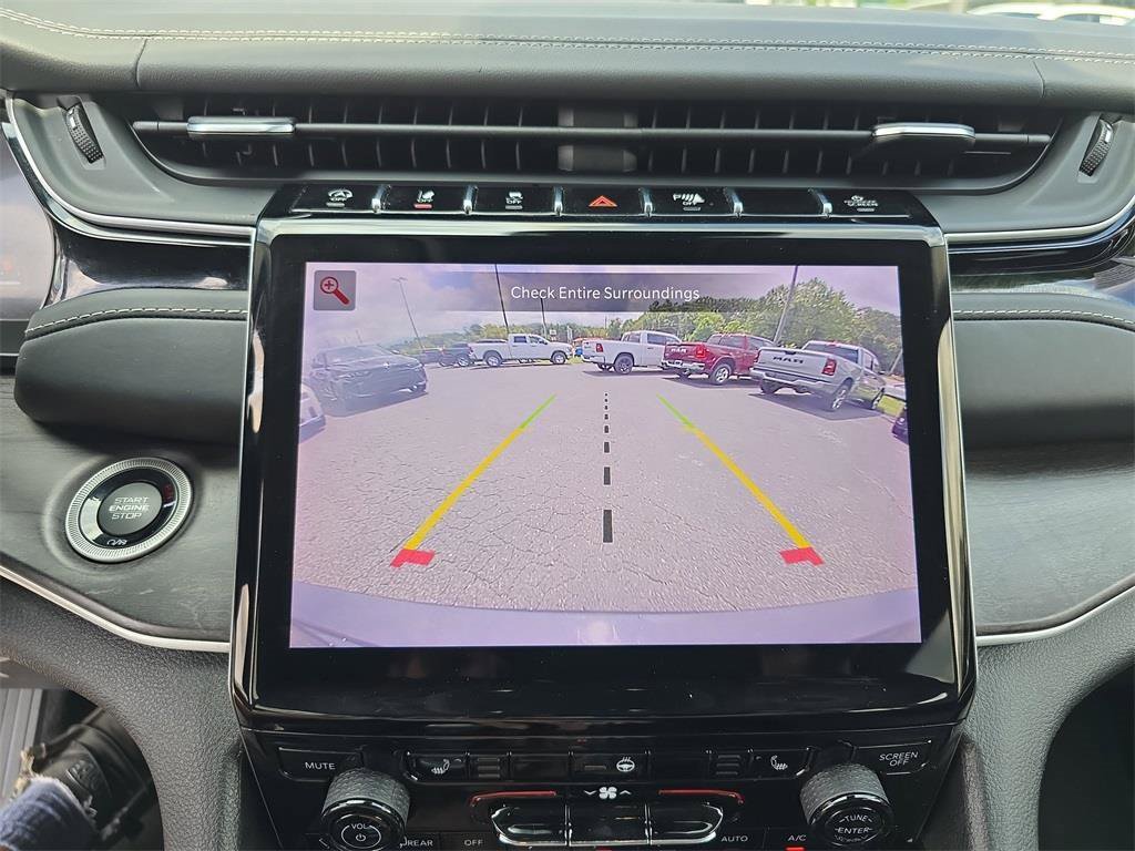 Used 2022 Jeep Grand Cherokee L Limited image 29