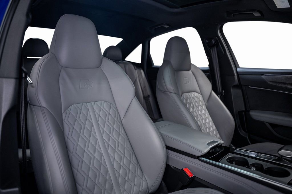 Used 2023 Audi S6 Prestige image 34
