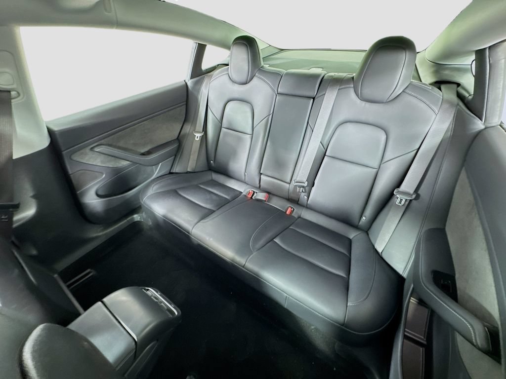 Used 2018 Tesla Model 3 Long Range RWD image 12