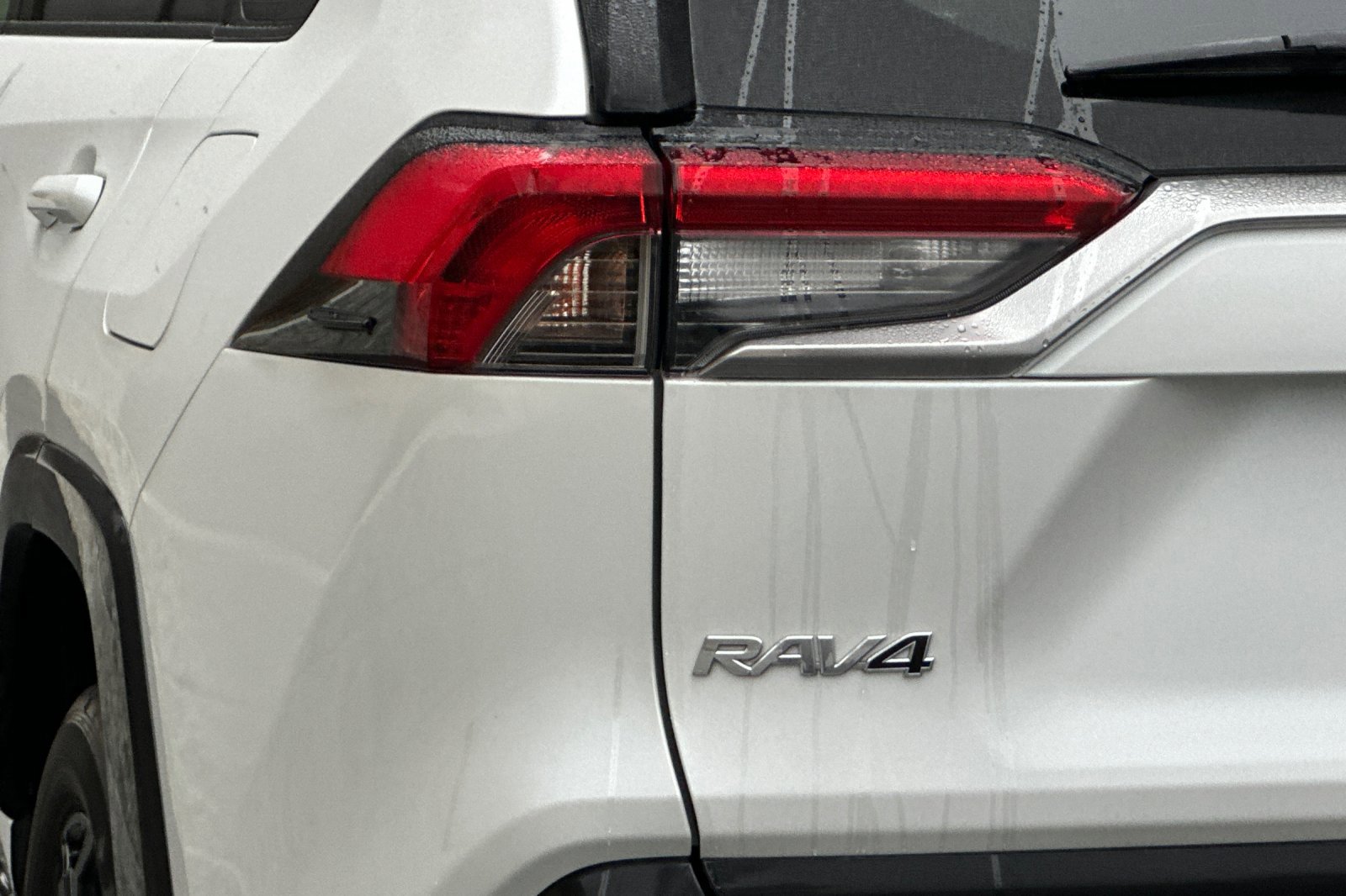 Used 2024 Toyota RAV4 XSE image 33