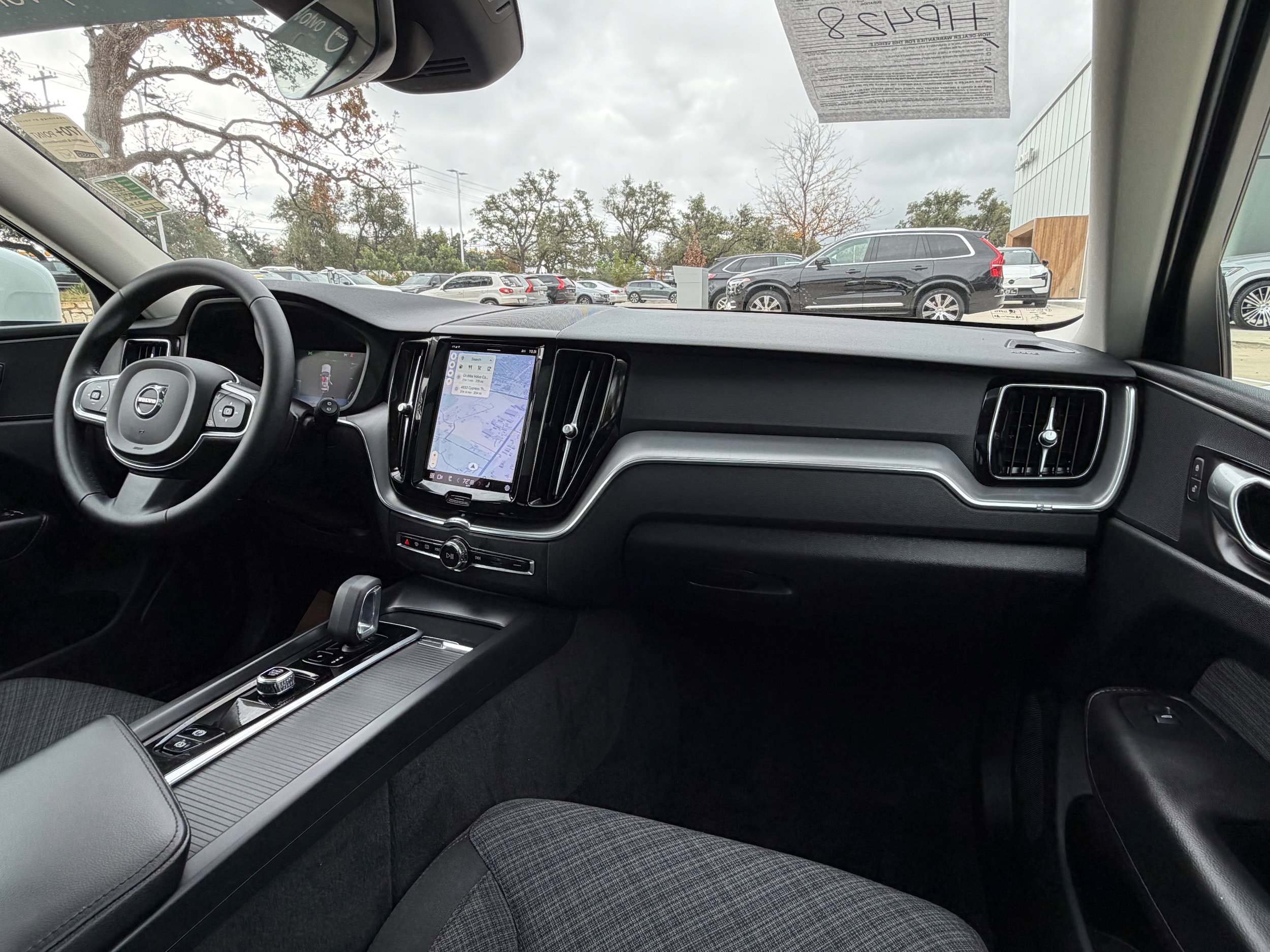 Certified 2023 Volvo XC60 B5 Core image 13
