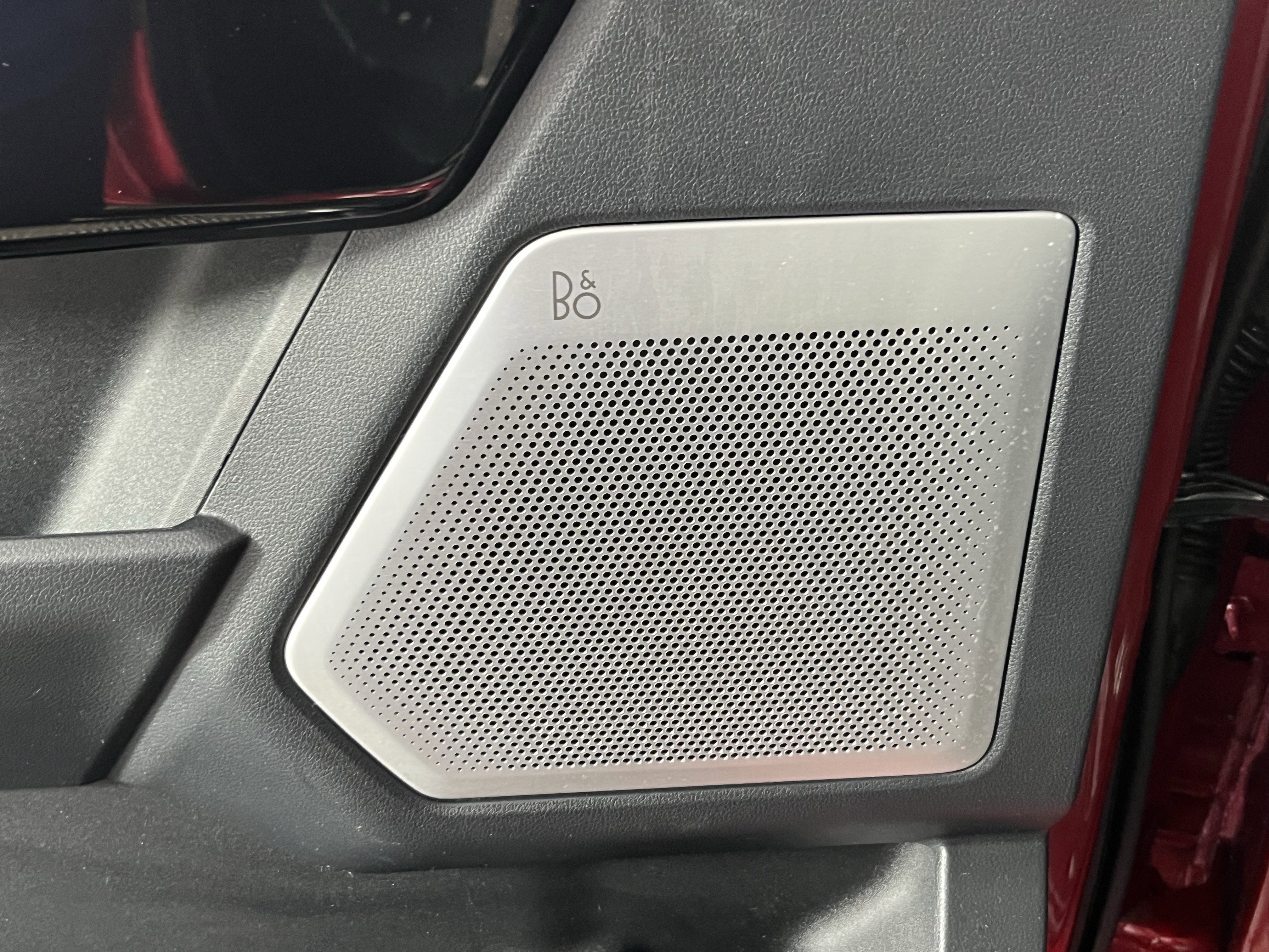 Used 2025 Ford F150 Lightning Platinum image 19