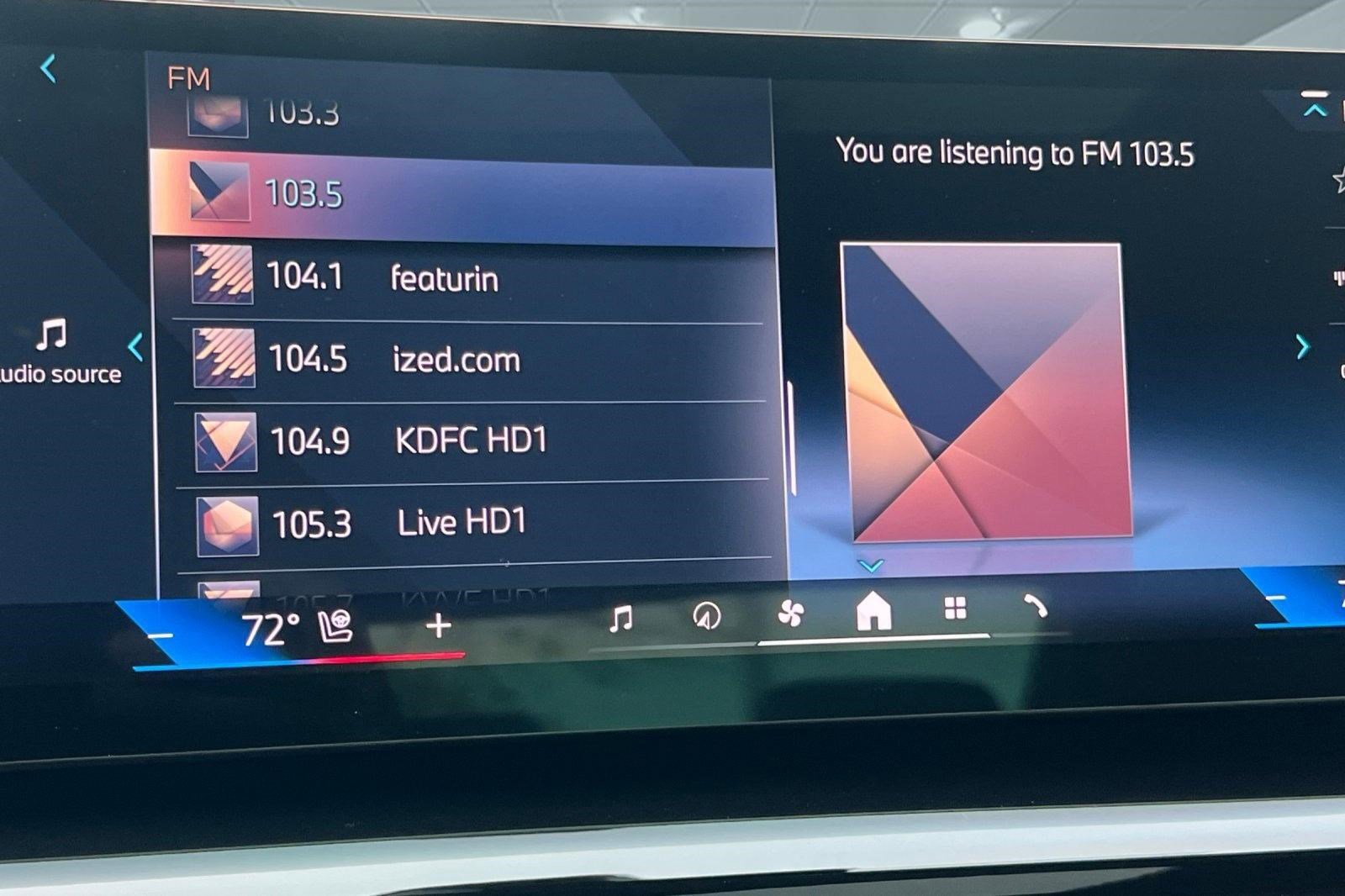 Used 2026 BMW 530i w/ M Sport Package image 28